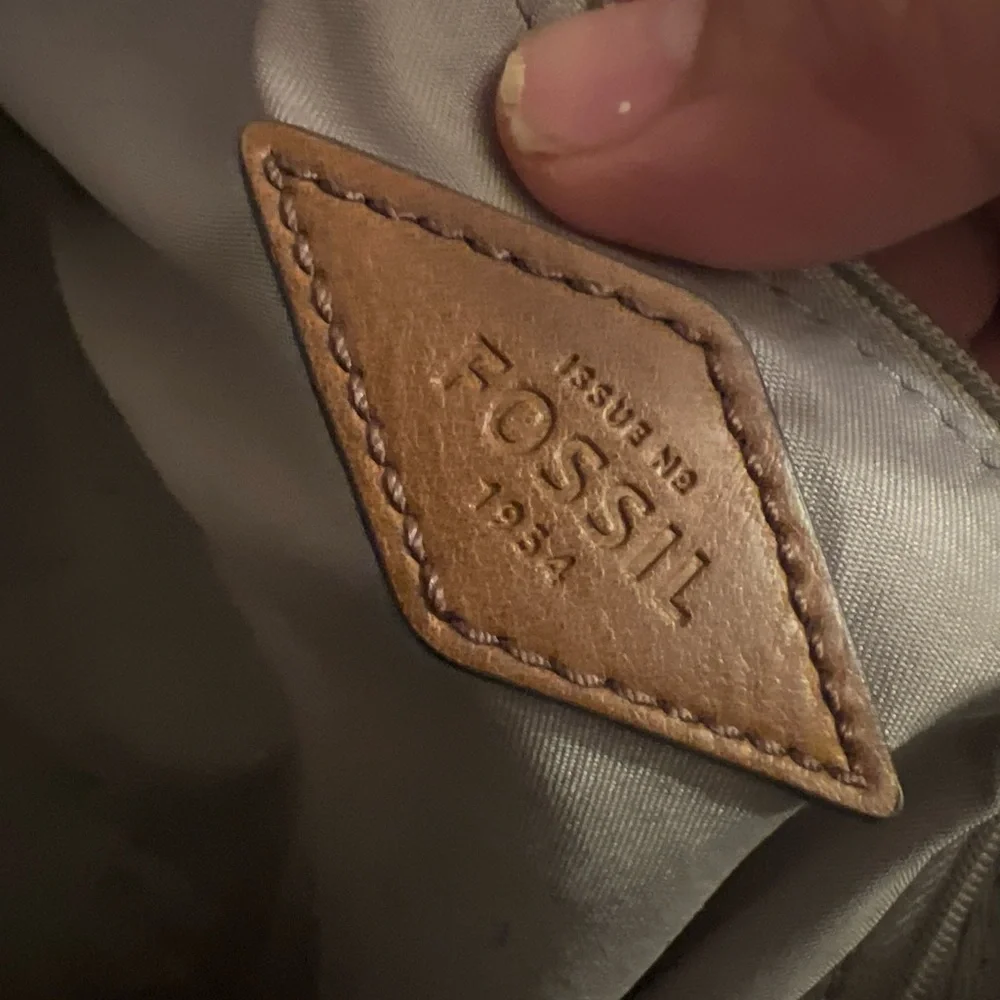 Fossil Ivory Tote Bag - Picture 7 of 11